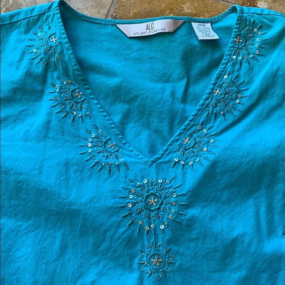 ALC At Last Classics 100% cotton turquoise V-Neck - Picture 3 of 8